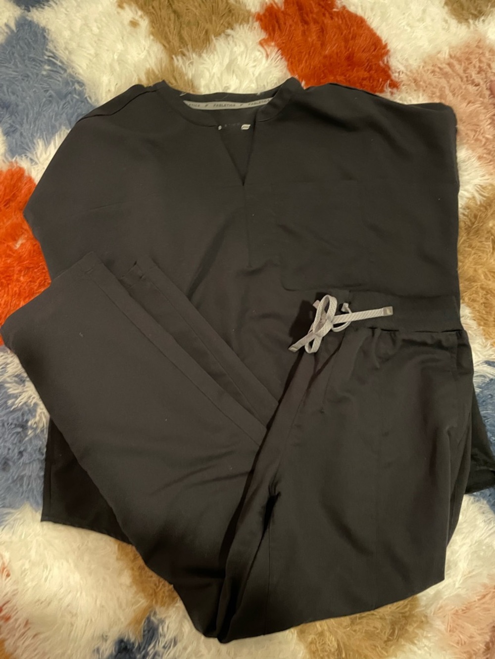 Fabletics women’s black scrub set
